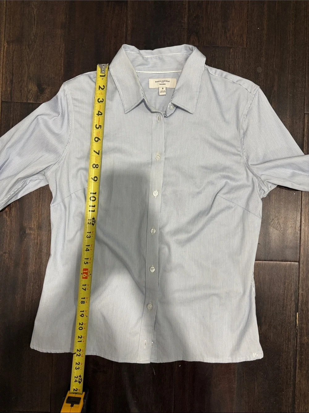 Banana Republic Tailored Light Blue Button-Front Dress Shirt Size 8